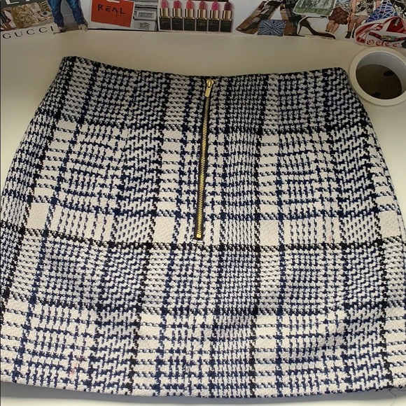 Black and Navy Mini Skirt - Picture 2 of 2